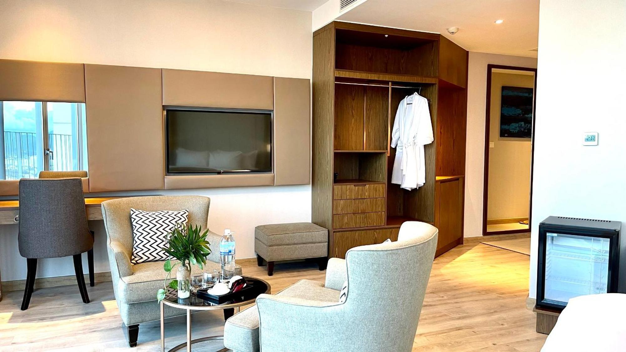 Panorama Ocean View Luxury Apartment Nha Trang Exterior photo